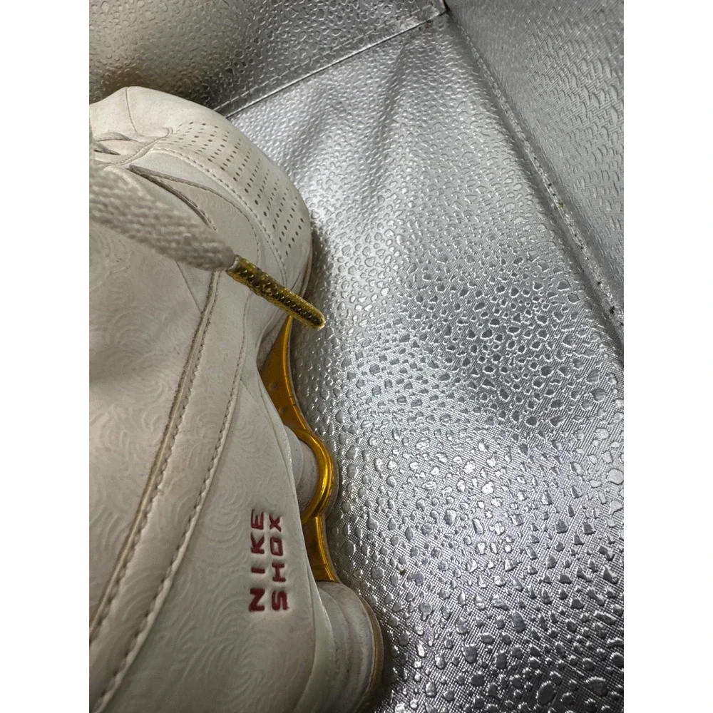 Nike Shox White Gold Red Embossed Leather Sneakers 317549-112 Womens 7